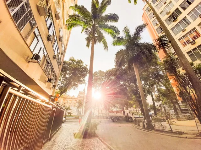 Apartamento Studios e 1 Quarto à Venda na Rua Moura Brasil 44 Laranjeiras