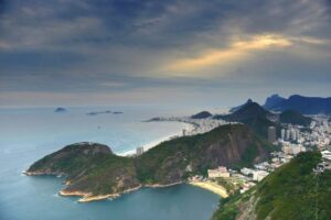 Investimento Dias Ferreira Leblon Studios aluguel 2025 Leblon