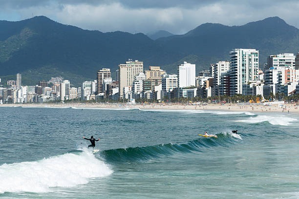Apartamento Double Suites perto do Metrô Nossa Senhora da Paz RJ